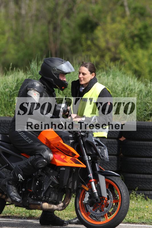 Archiv-2025/10 23.04.2025 Cornu Master School ADR/gruen-vert/2